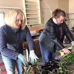 Jean Greseth and Sarah Elstad at Lake Country Cottage